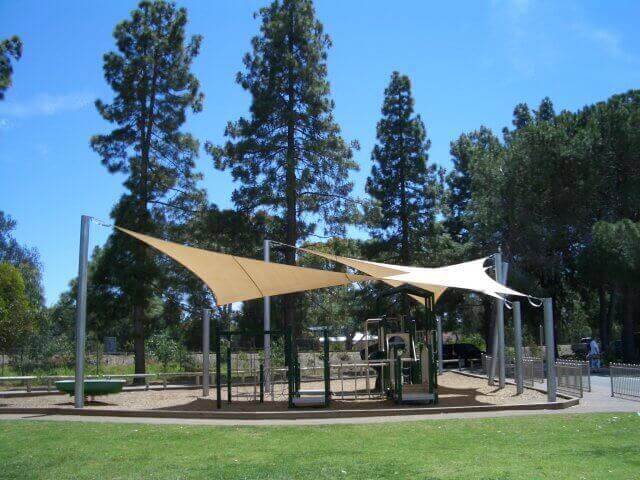 voile d’ombrage pour terrasse et jardin